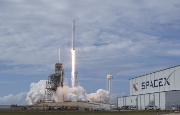 SpaceX подготовила стартовый комплекс LC-39A к запуску астронавтов