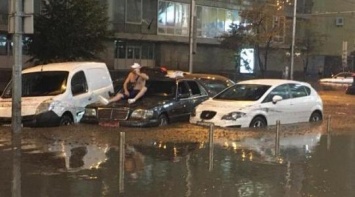 Киев уйдет под воду, в КГГА сделали страшное предупреждение: как обезопасить себя