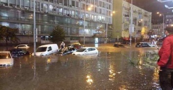 Киев снова затопило из-за ливня (фото, видео)