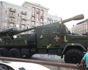 Интересная бронетехника на репетиции военного парада в Киеве (фото)