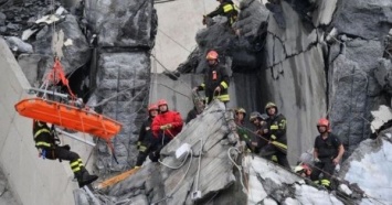 Обрушения моста в Генуе: украинка и ее муж записали видео после спасения из-под завалов
