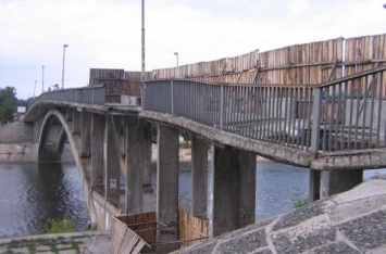 Обвал моста в итальянской Генуе мог стать следствием коррупции - СМИ