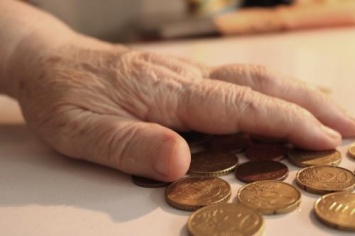 ЕР настаивает на сокращении стажа, дающего право выйти на досрочную пенсию