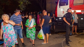 В Днепре на Калиновой загорелась квартира: пострадала пожилая женщина