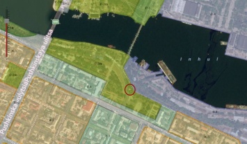 Земельный участок на Набережной, где ведется незаконная стройка, находится в рекреационной зоне