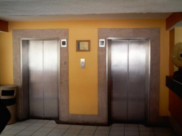 В Подмосковье полностью заменят лифты старше 25 лет