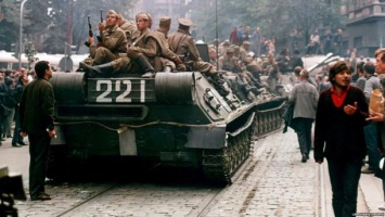 В Чехии и Словакии почтили участников сопротивления агрессии СССР в годовщину советского вторжения в 1968 году