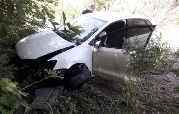 Грузовик сбил автомобиль, в котором ездит Неля Штепа и Ирма Крат