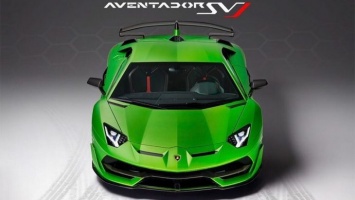 Lamborghini Aventador SVJ раскрыли внешность до официальной премьеры
