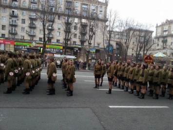 Это отвратительно: в сети вспомнили "совковые" парады времен правления Януковича