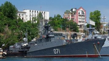 Учения ЧФ: в Черном море ищут подлодку "противника"
