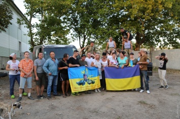 Садок вишневый возле лимана: в Одесской области волонтеры и ветераны создают центр реабилитации фронтовиков