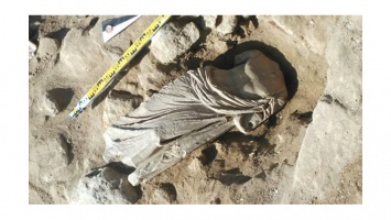 В Керчи археологи нашли древнюю мраморную статую