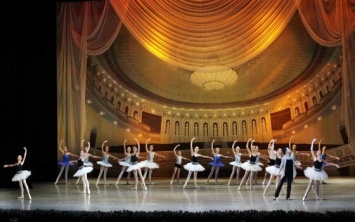 Артисты балета из столицы ДНР отправляются на гастроли в США и Китай
