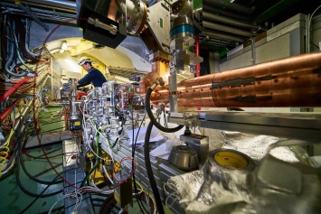 Физики успешно испытали новый способ ускорения частиц