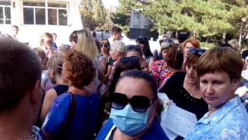 Экологическая катастрофа в оккупированном Армянске: завод «Титан» временно прекращает работу