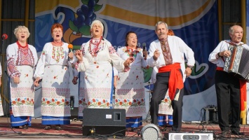 На Днепропетровщине фестиваль «Терноцвет» задал настроение будущей осени
