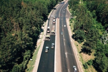 Кабмин утвердил перераспределение средств на ремонт дорог, больше всего получила Винницкая область