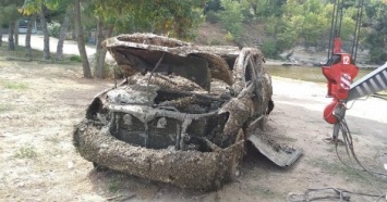 В Николаеве со дна реки подняли «Lexus»: номер кузова уничтожен, номерные знаки отсутствуют