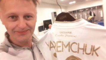 УЕФА одобрил лозунг "Слава Украине" на футболках украинской сборной