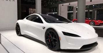 Tesla показала Roadster 2.0 на автошоу в Швейцарии