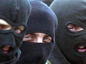 Массовая драка со стрельбой: под Харьковом неизвестные пытаются захватить предприятие