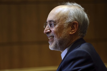 Иран грозит выйти из "ядерной сделки" с более развитой атомной программой