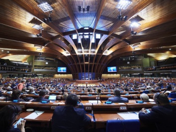 Юридическая комиссия ПАСЕ подготовила проект резолюции, в которой членов Совета Европы призывают принять аналоги "акта Магнитского"