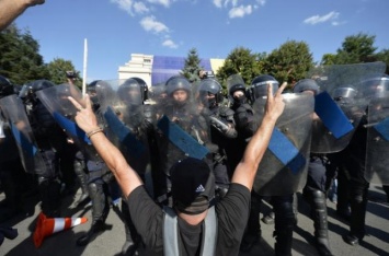 Министр МВД Румынии не нашел в антикоррупционных протестах внешнего влияния