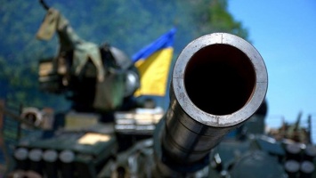 Руководство ВСУ скрывает нехватку военной техники, заявили в ДНР