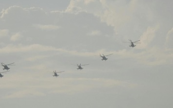 Фотофакт: В запорожское небо поднялась военная техника