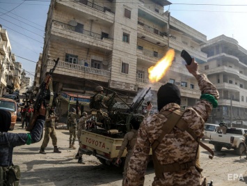 Турция активизировала поставки оружия в Идлиб, чтобы помочь восставшим отбить наступление армии Сирии и ее союзников - СМИ
