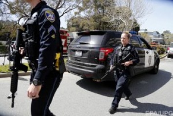 В Калифорнии мужчина убил пять человек и застрелился