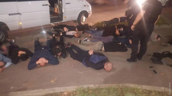 В Одессе обстреляли лотомаркет: задержаны 14 человек (ВИДЕО)