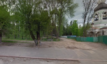 УПЦ Московского патриархата заподозрили в самозахвате части земли в парке "Спутник"