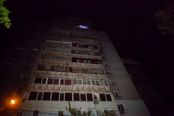Пожар в Днепре: сотрудники ГСЧС тушили 14-этажку