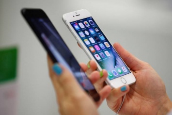 Apple официально снизила российские цены на iPhone 7 и iPhone 8
