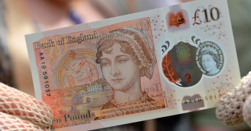 Пластиковые деньги: какие страны печатают банкноты из полимера (фото)