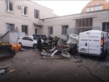 В центре Кременчуга из-за взрыва баллона автомобиль разнесло на ошметки, 55-летний водитель погиб