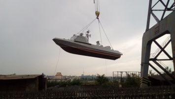 В Киеве спустили на воду новый десантный катер "Кентавр"