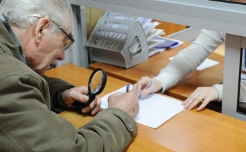 Начнется уже с декабря: чего ждать украинским пенсионерам