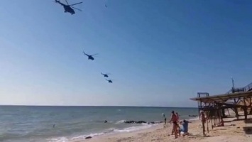 Украинская морская пехота провела вертолетные учения над пляжами Кирилловки (ВИДЕО)