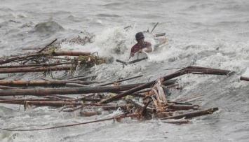 Два человека стали жертвами мощного тайфуна Мангхут на Филлиппинах