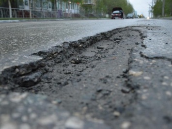 Стыдно и страшно: из-за убитых дорог в Одесской области в скорой умер подросток