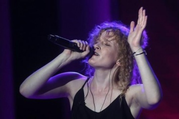 Певица Монеточка внезапно отменила свой концерт в Москве