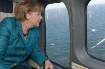 Меркель уволила главу внутренней разведки Германии - СМИ