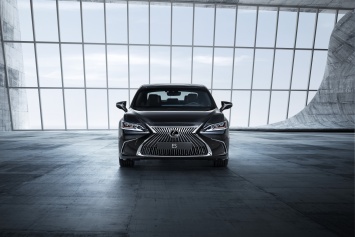 Lexus ES седьмого поколения доступен для предзаказа