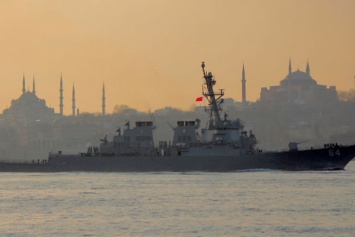 Боевые корабли НАТО приблизились к Сирии