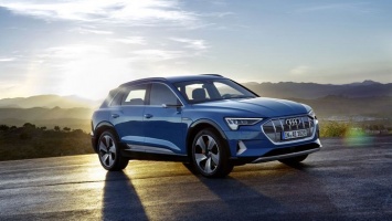 Audi официально представила электрический кроссовер e-Tron
