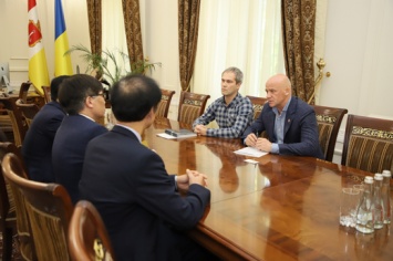 Мэр Одессы встретился с руководством Вьетнамского землячества в Одессе